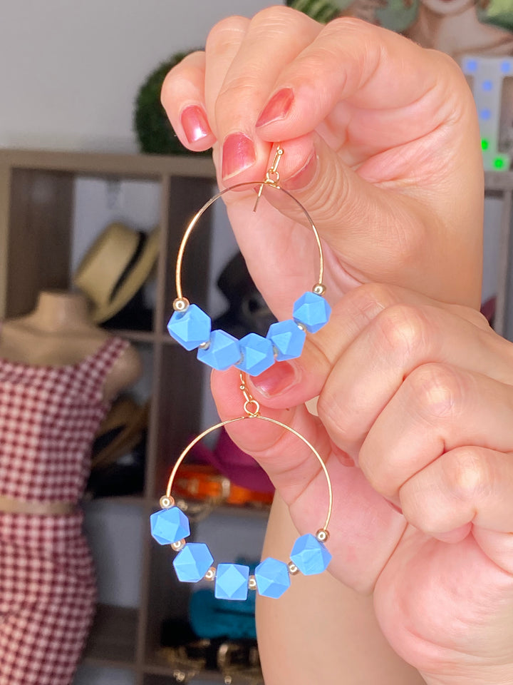 Arete Azul Cielo con Dorado Circular (#325)