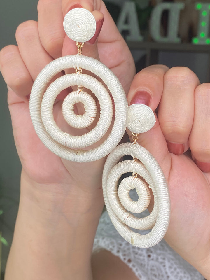 Arete Blanco Circulos (#128)